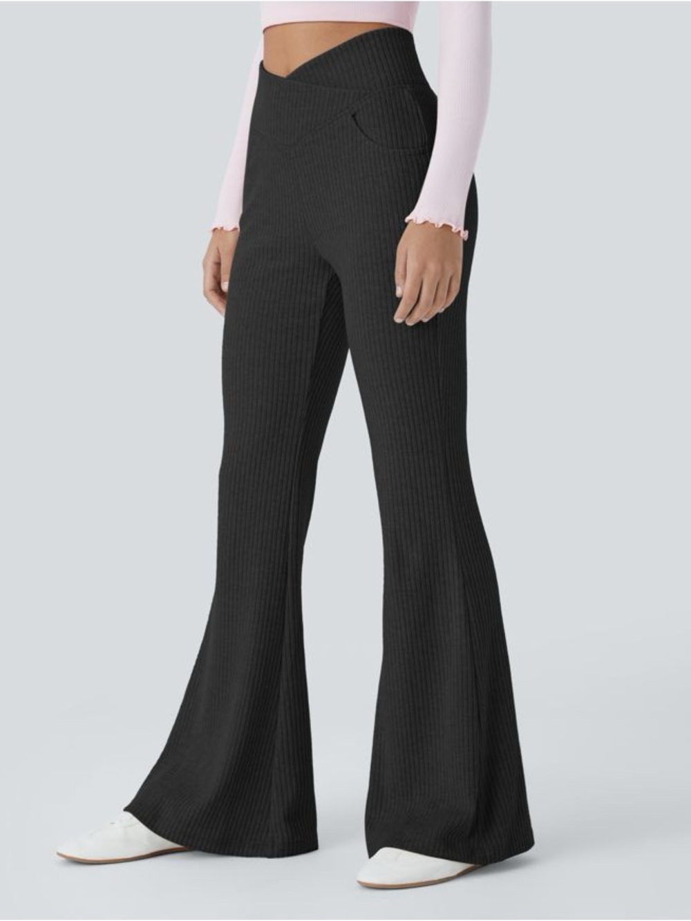 HALARA • Ribbed Knit Crossover High Waisted Pocket Flare Pants Medium tall